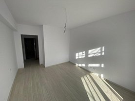 Apartament de vânzare 2 camere, în Bucureşti, zona Titan