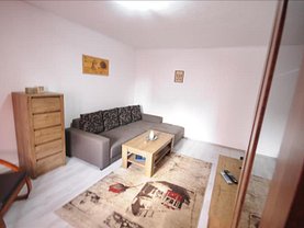 Apartament de vânzare 4 camere, în Bacau, zona Republicii