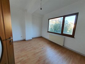 Apartament de vânzare 2 camere, în Bacău, zona Nord