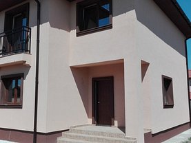 Casa de vânzare 4 camere, în Dumbrăviţa