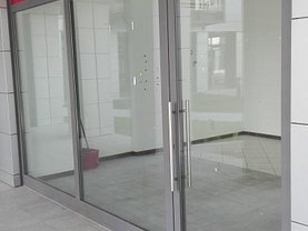 Închiriere spaţiu comercial
