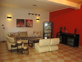 Casa de închiriat 4 camere, în Arad, zona Micalaca
