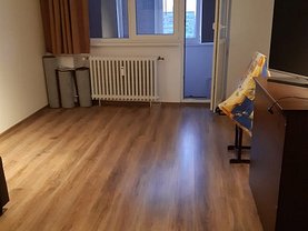 Apartament de vânzare 3 camere, în Bucureşti, zona Drumul Taberei
