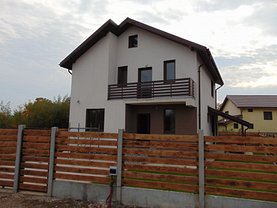 Casa 4 camere în Bacu