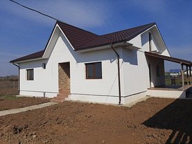 Casa de vânzare sau de închiriat 4 camere, în Săbăreni