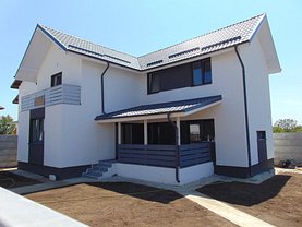 Casa de vânzare sau de închiriat 5 camere, în Bâcu