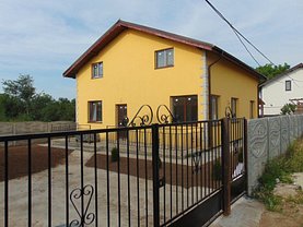 Casa de vânzare 5 camere, în Săbăreni