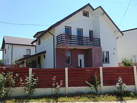 Casa de vânzare sau de închiriat 5 camere, în Bâcu