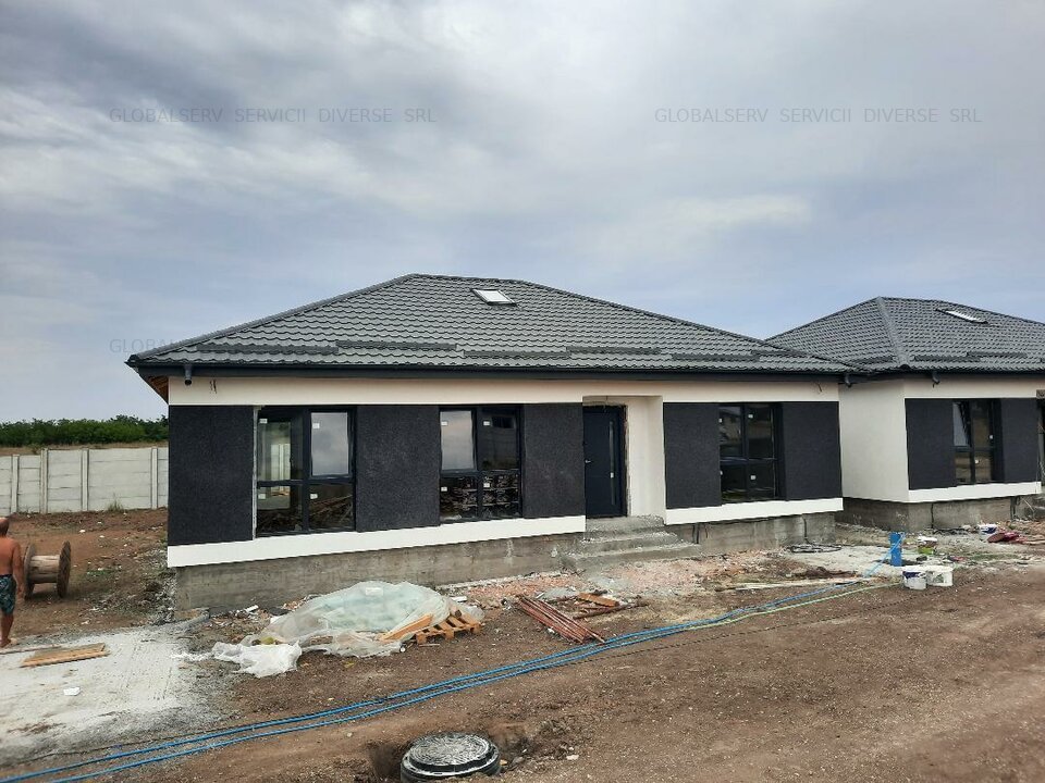 FARA COMISION casa din caramida Poroterm cu 4 camere 2 bai P+pod placa la cheie