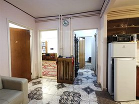 Apartament de închiriat 3 camere, în Cluj-Napoca, zona Semicentral