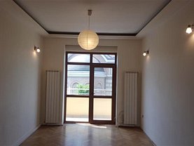 Apartament de închiriat 3 camere, în Bucuresti, zona Central