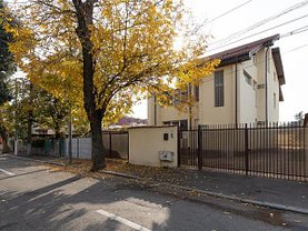 Casa de vânzare 7 camere, în Bucuresti, zona Central