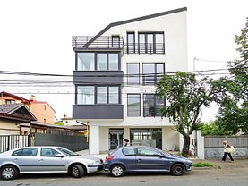 Vânzare spaţiu comercial