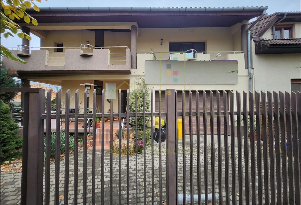 Casa individuala de inchiriat. Pretabil pt afaceri.