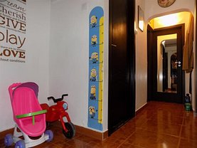 Apartament de vânzare 2 camere, în Iaşi, zona Podu Roş