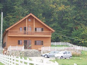 Casa de vanzare 6 camere, în Voronet