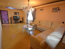 Casa de vânzare 7 camere, în Pantelimon, zona Est