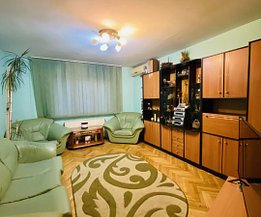 Apartament de vânzare 4 camere, în Braşov, zona Astra
