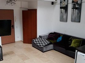 Apartament de închiriat 3 camere, în Cluj-Napoca, zona Central