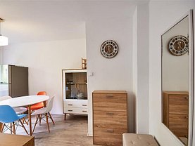 Apartament de vânzare 3 camere, în Cluj-Napoca, zona Grigorescu