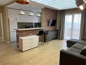 Apartament de închiriat 3 camere, în Cluj-Napoca, zona Central