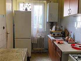 Apartament de vânzare 4 camere, în Cluj-Napoca, zona Mănăştur