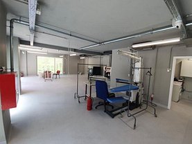 Vânzare spaţiu comercial