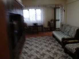 Apartament de închiriat 3 camere, în Constanta, zona Capitol