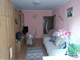 Apartament de vânzare 3 camere, în Constanţa, zona Casa de Cultură