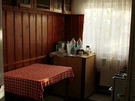 Casa de vânzare 4 camere, în Tuzla