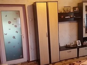 Casa de vânzare 3 camere, în Tuzla