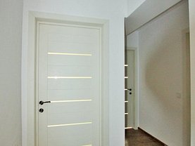 Apartament de vânzare 3 camere, în Iaşi, zona Cug