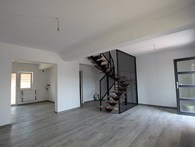 Casa de vânzare 4 camere, în Iasi, zona Visani