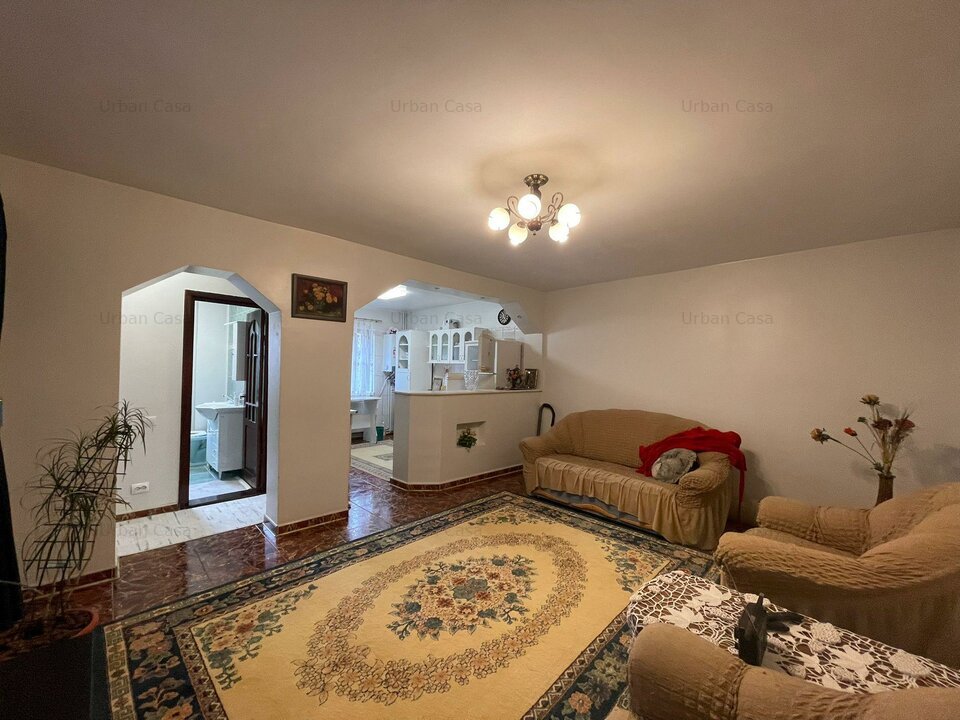 Duplex de inchiriat, 3 camere, 2 bai, Valea Adanca- 800 m de Soseaua Nicolina