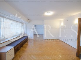 Închiriere spaţiu comercial