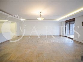 Închiriere spaţiu comercial