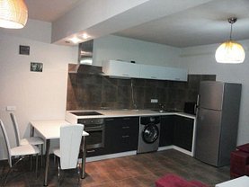Apartament de închiriat 3 camere în Cluj-Napoca, Central