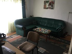 Apartament de vânzare 3 camere, în Bistrita, zona Central