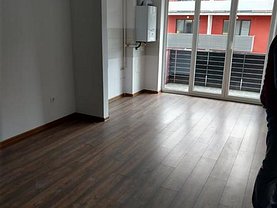 Apartament de vânzare 3 camere, în Braşov, zona Avantgarden