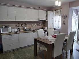 Apartament de vânzare 2 camere, în Floreşti, zona Central