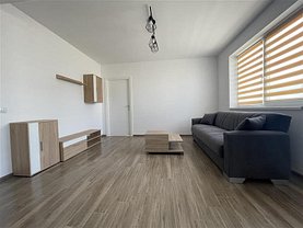 Apartament de închiriat 2 camere, în Floreşti, zona Central
