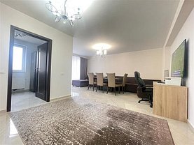 Apartament de vânzare 3 camere, în Braşov, zona Tractorul