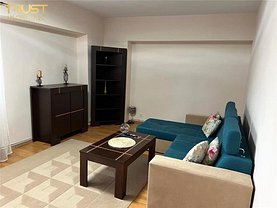 Apartament de închiriat 3 camere, în Bistrita, zona Ultracentral