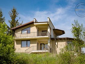 Casa de închiriat 5 camere, în Floreşti
