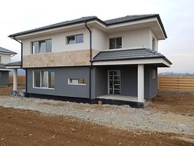 Casa de vânzare 4 camere, în Floreşti, zona Central