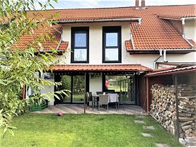 Casa de vânzare 4 camere, în Bistriţa, zona Unirea