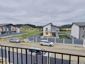 Casa de vânzare 4 camere, în Braşov, zona Exterior Est