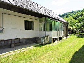 Casa de vânzare 3 camere, în Bistriţa, zona Est