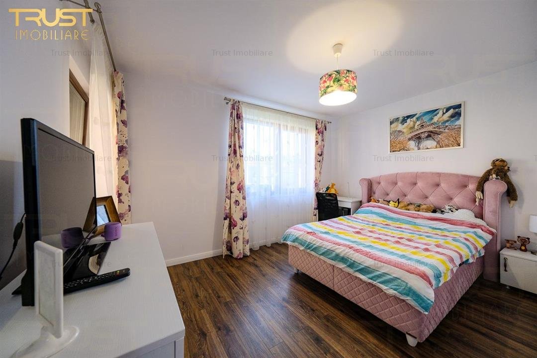 Duplex 5 camere| 120 mp utili | Panouri Solare | 4 parcari | Curte
