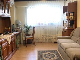 Apartament de vânzare 4 camere, în Bucuresti, zona Pacii